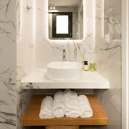 公寓 Eveline - Seaview & Short Walk To The *