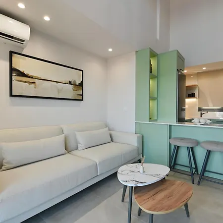 Eveline - Seaview & Short Walk To The 公寓 尼基亚娜