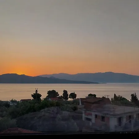 Eveline - Seaview & Short Walk To The 公寓